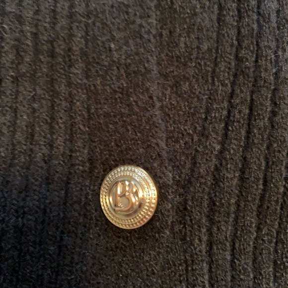 Pink Lily- Cropped Black Cardigan With Gold Buttons - Picture 4 of 8